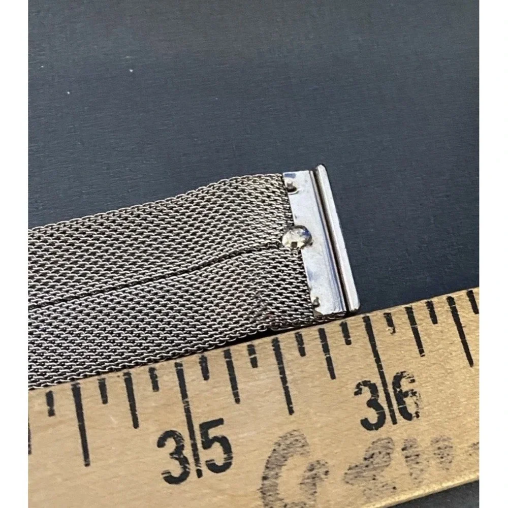 VTG Century Canada Silver Metal Mesh Belt Classic Buckle Fluid Y2K 80s